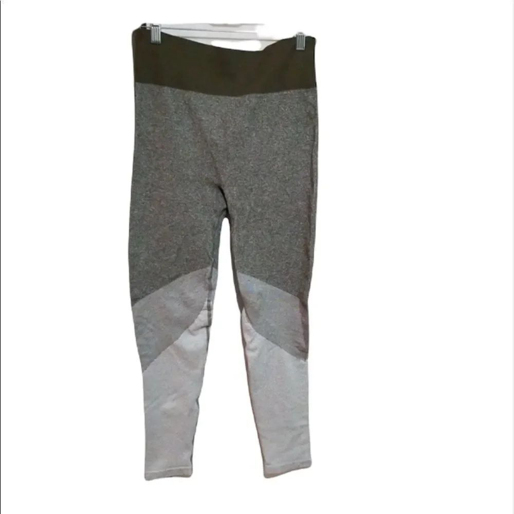 ✨HP✨Aerie Move Color Block Leggings✨